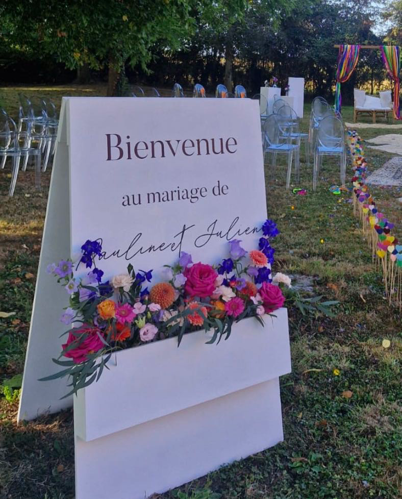 Panneau d'accueil à fleurir