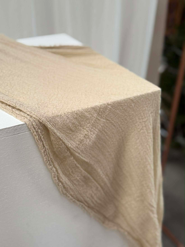 Chemin de table beige