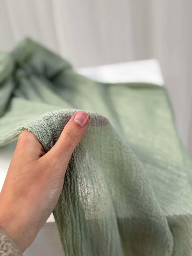 Chemin de table vert étaminé