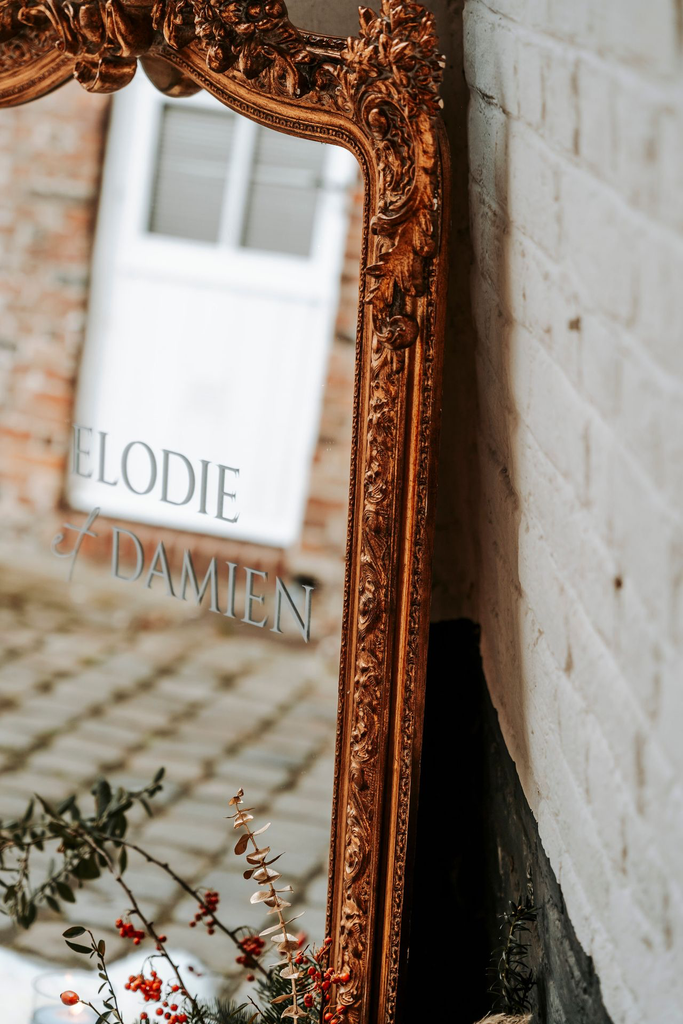 Miroir doré moulure