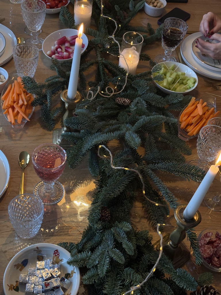 BOUGEOIR EN LAITON DORÉ