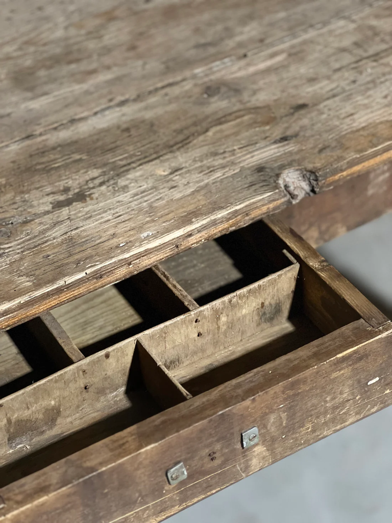 Table de ferme tiroir