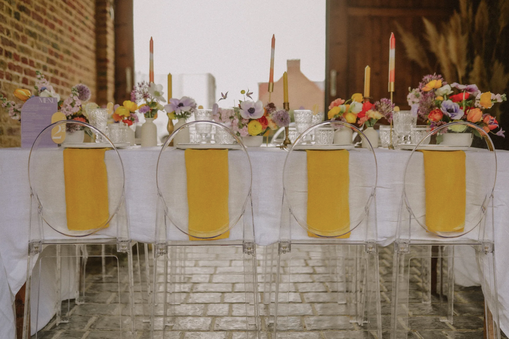 CHAISE MEDAILLON TRANSPARENTE