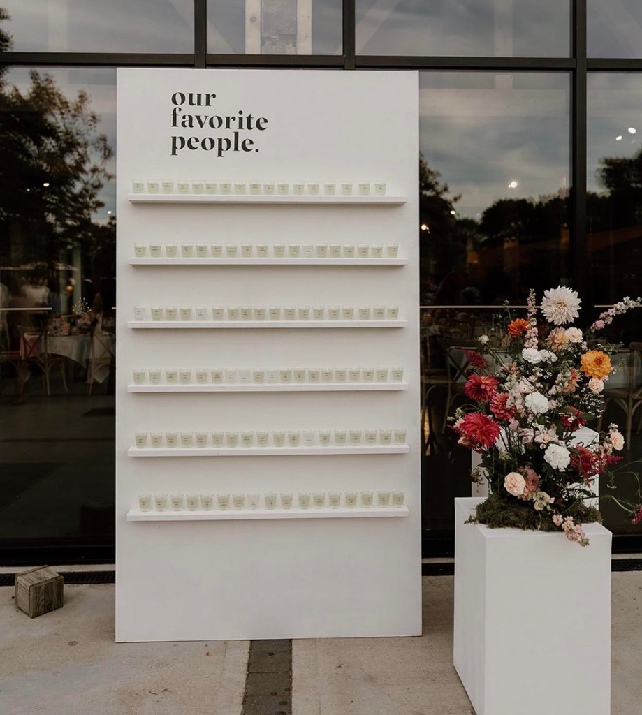 Mur à étagères rectangle