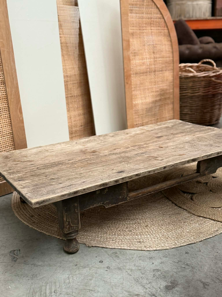 Table basse bois foncé