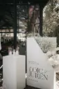 Panneau d'accueil à fleurir moderne