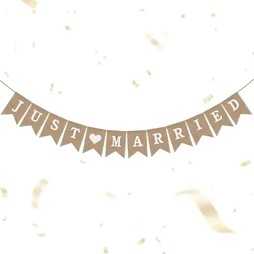 Guirlande carton carrée « Just married »