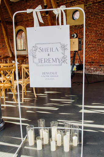 Arche blanche métallique